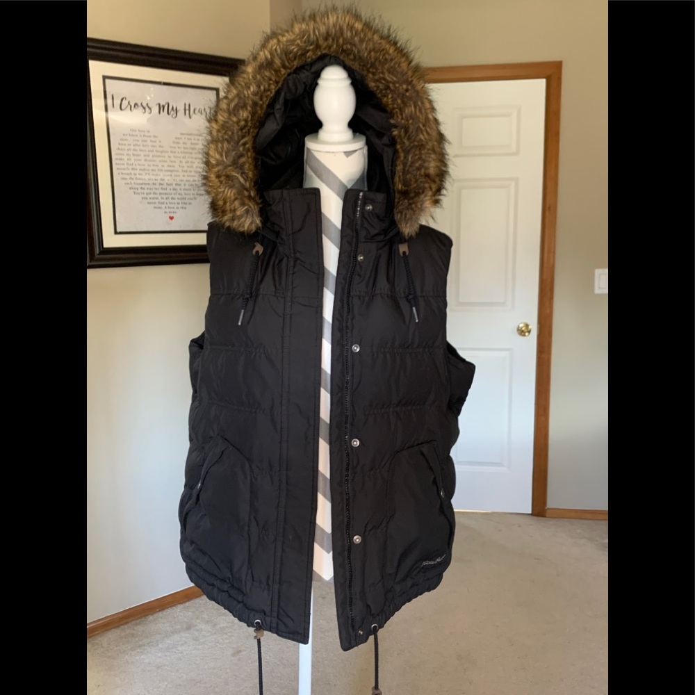 Eddie Bauer Down filler Puffer Vest size 2 XL